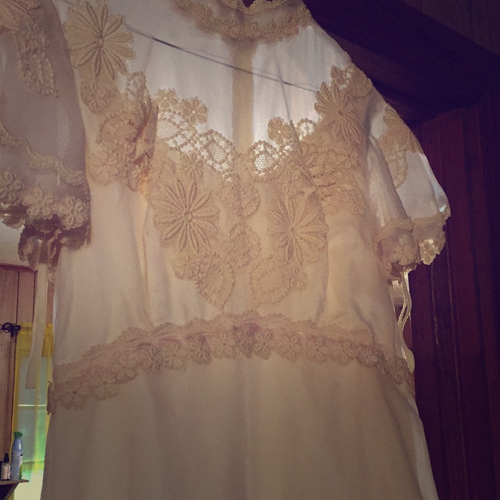 1979 Vintage wedding gown with train
